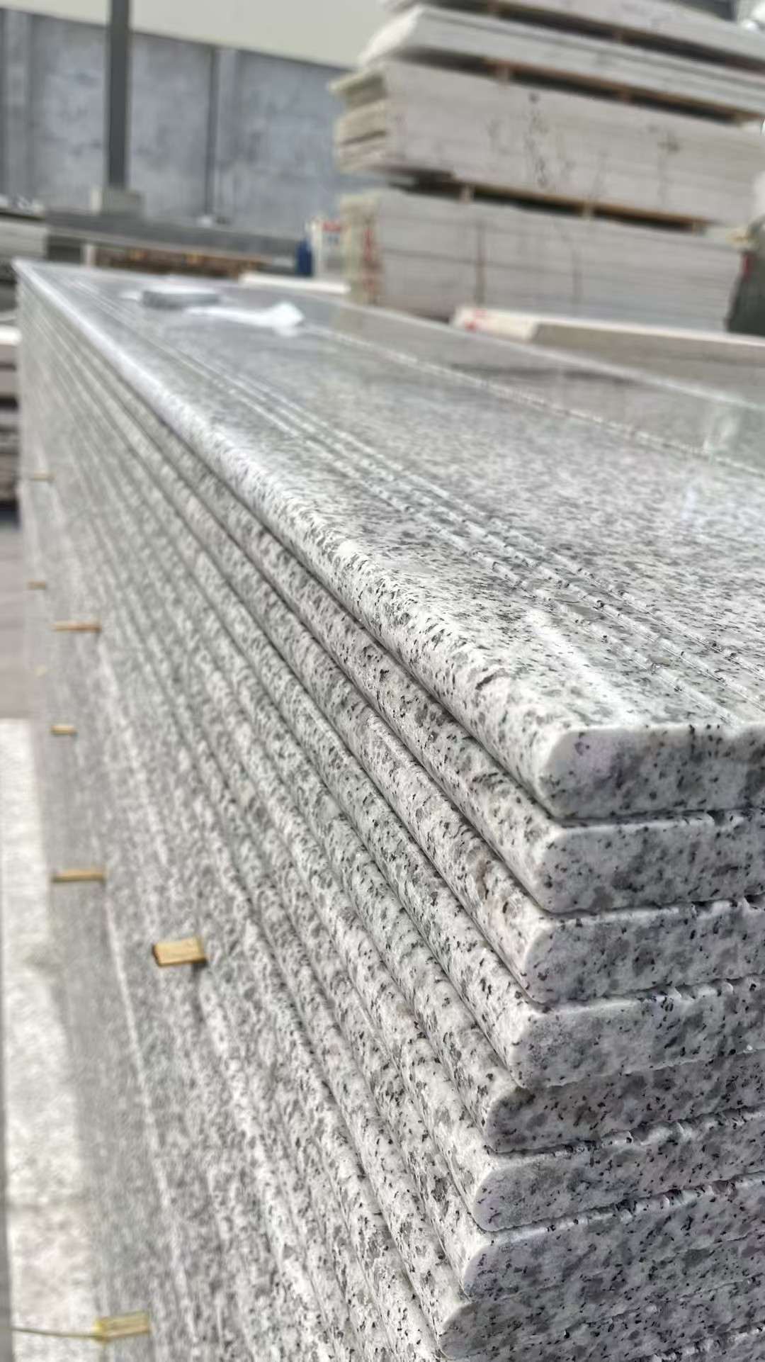 沧州芝麻白楼梯踏步 花岗岩楼梯板材