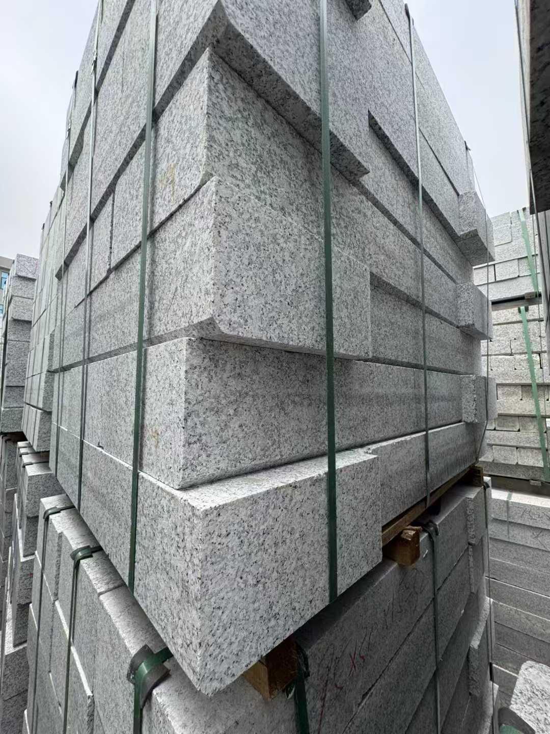 沧州芝麻白路牙石 马路牙子