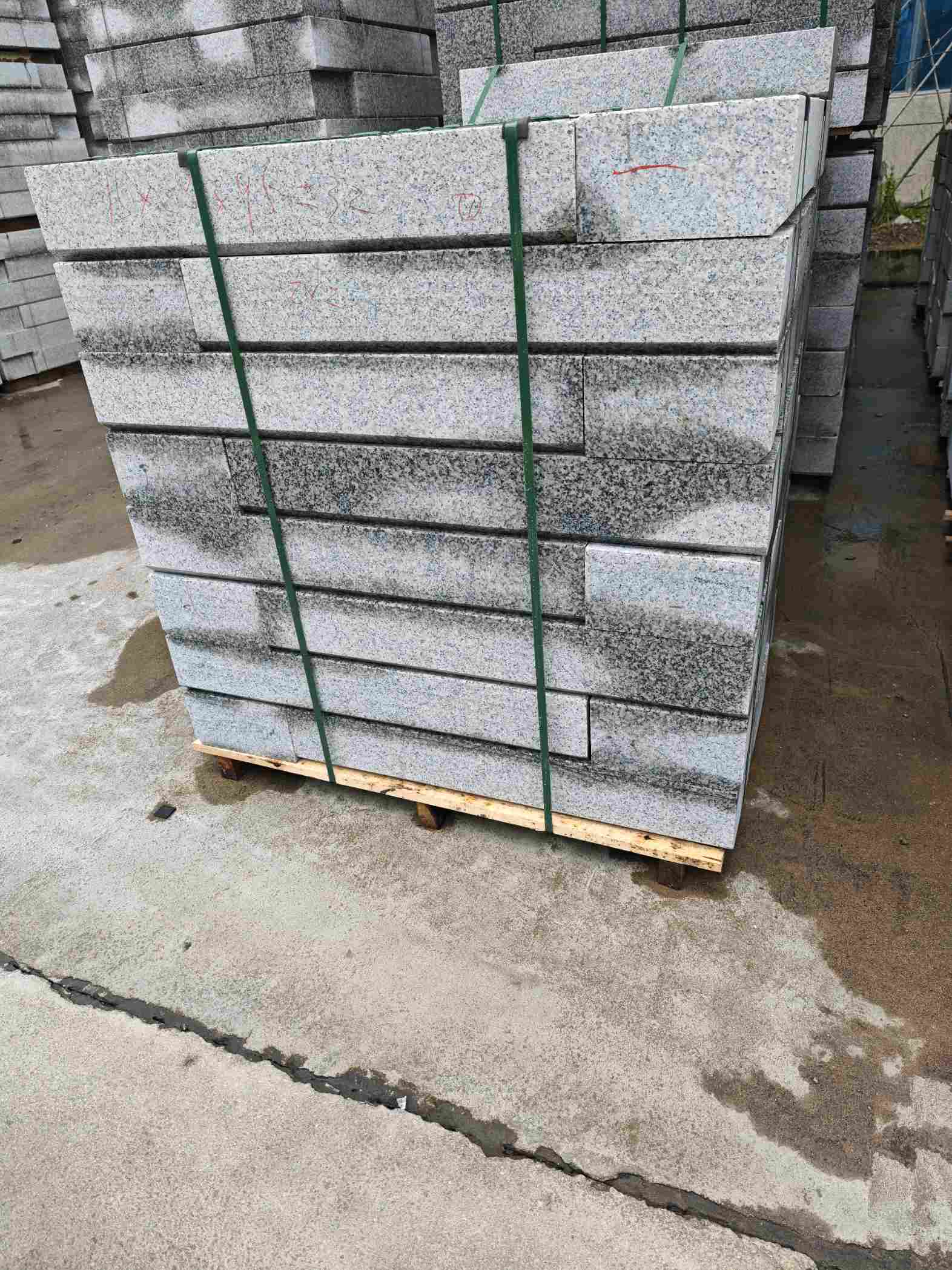 沧州芙蓉白路牙石，马路牙子